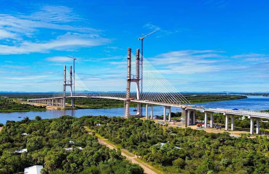 Puente internacional de la Bioceánica — Carmelo Peralta–Porto Murtinho, ya unido (vista aérea)